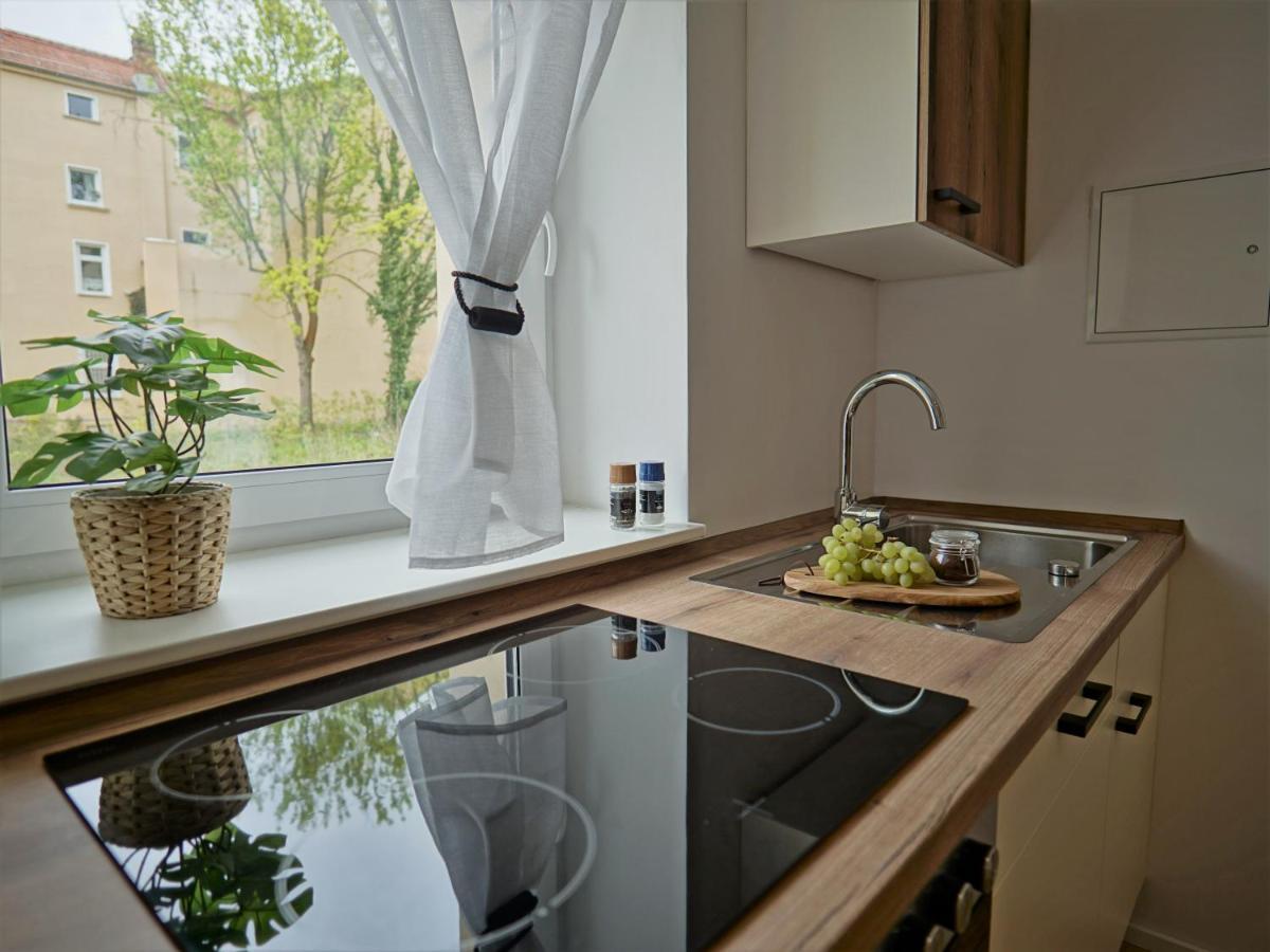 "Hogulu" Brandenburg, Balkon, Neustadt, Kueche, Wassernaehe - Parkplatz Inklusive Apartment Brandenburg  Luaran gambar