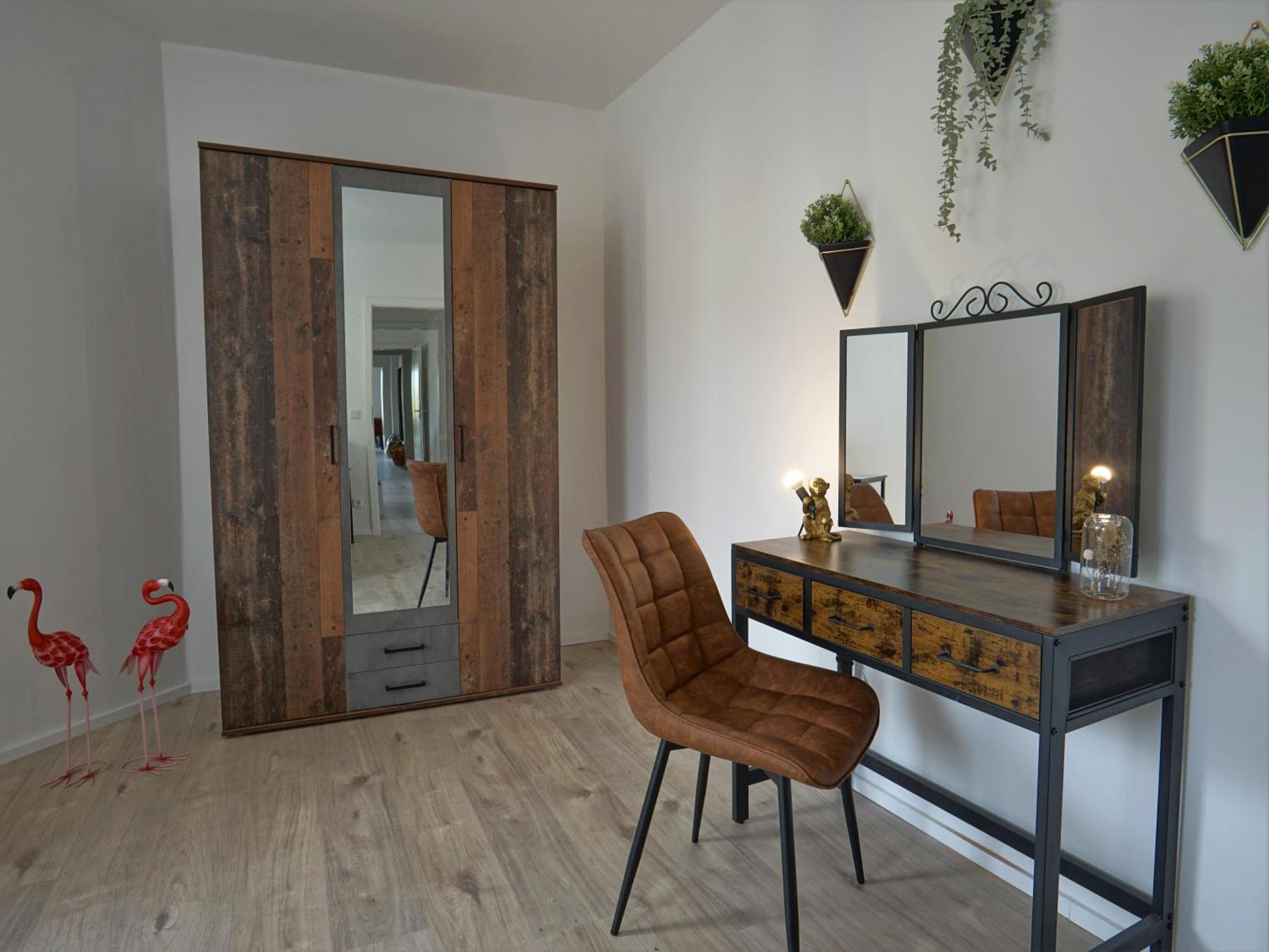 "Hogulu" Brandenburg, Balkon, Neustadt, Kueche, Wassernaehe - Parkplatz Inklusive Apartment Brandenburg  Bilik gambar
