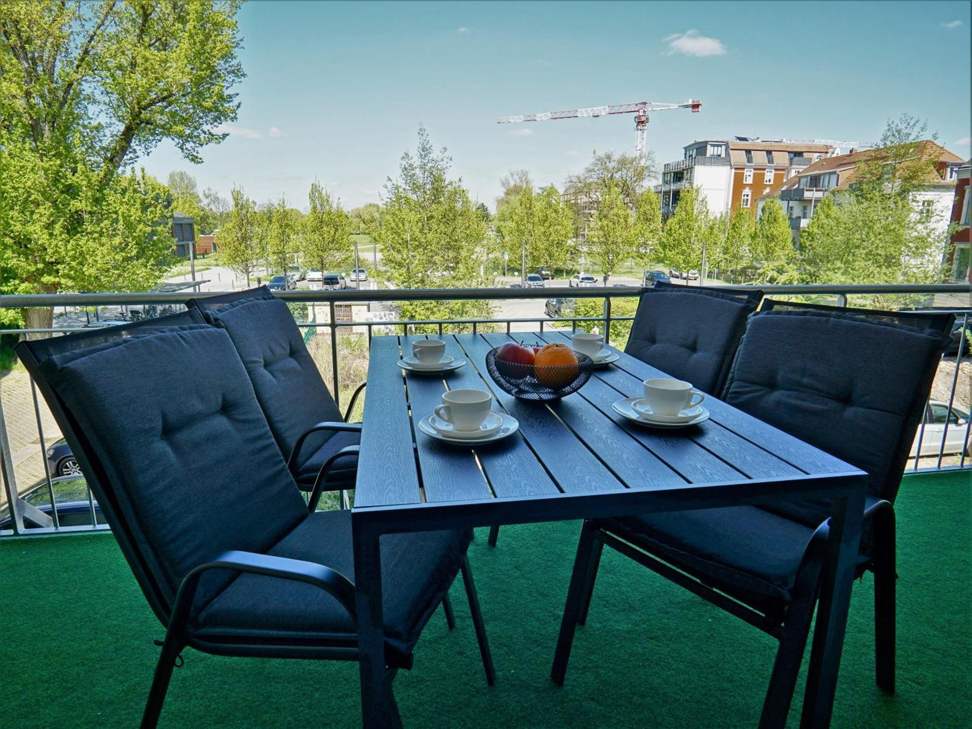 "Hogulu" Brandenburg, Balkon, Neustadt, Kueche, Wassernaehe - Parkplatz Inklusive Apartment Brandenburg  Bilik gambar